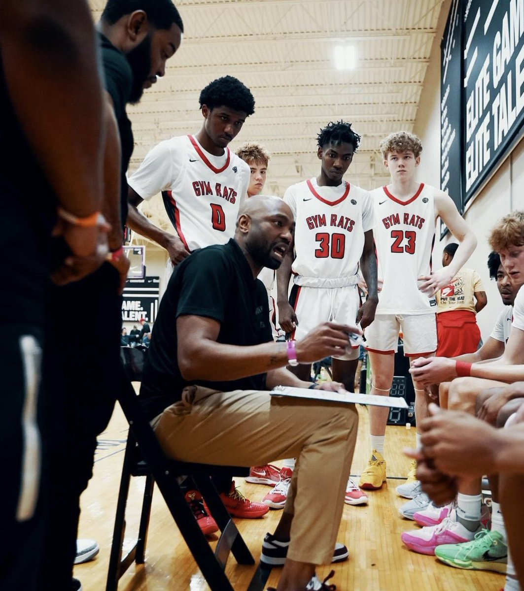 DMP 5-30 w/ @indyheatgymrats @NikeEYB 17u Head Coach Jon Avery joins #TheDMPod: 

- Why 1st session in the EYBL is crucial. 
- Nike’s Peach Jam in July. 
- Closing out Kansas City S4. 

Eps. 220 🔗 podcasts.apple.com/us/podcast/the…