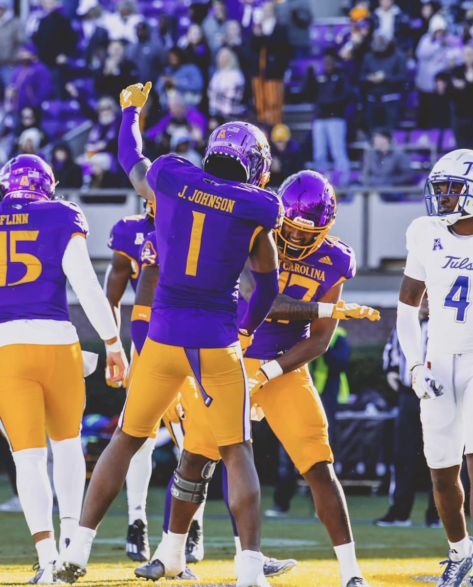 #AGTG🙏🏽

Thank You to my: Teammates, Coaches, and Family for helping me earn an offer from East Carolina University !!!

 @CoachEugene10 @Coach_May82 
@CoachButterECU