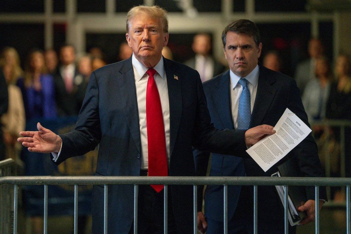 bayramzilan's tweet photo. Dik dur eğilme!  Bu millet seninle! 

#Donald #Trump https://t.co/zxNoFAcfYz
