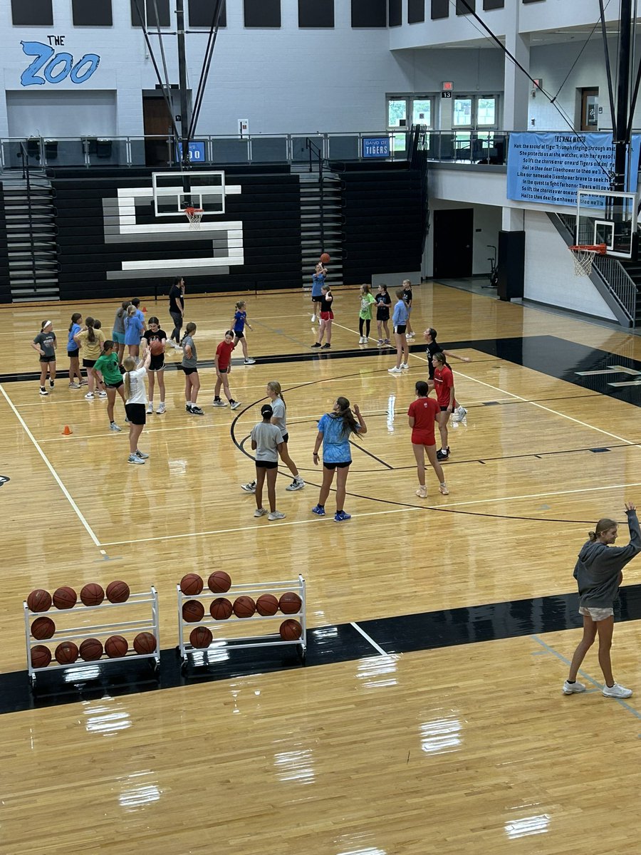 Eisenhower Lady Tigers Basketball tweet media