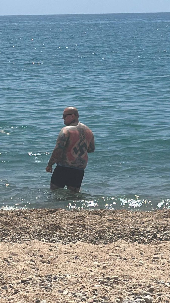 Ni s’amaguen…👊🏽
Fora nazis de l’#AltMaresme🔥