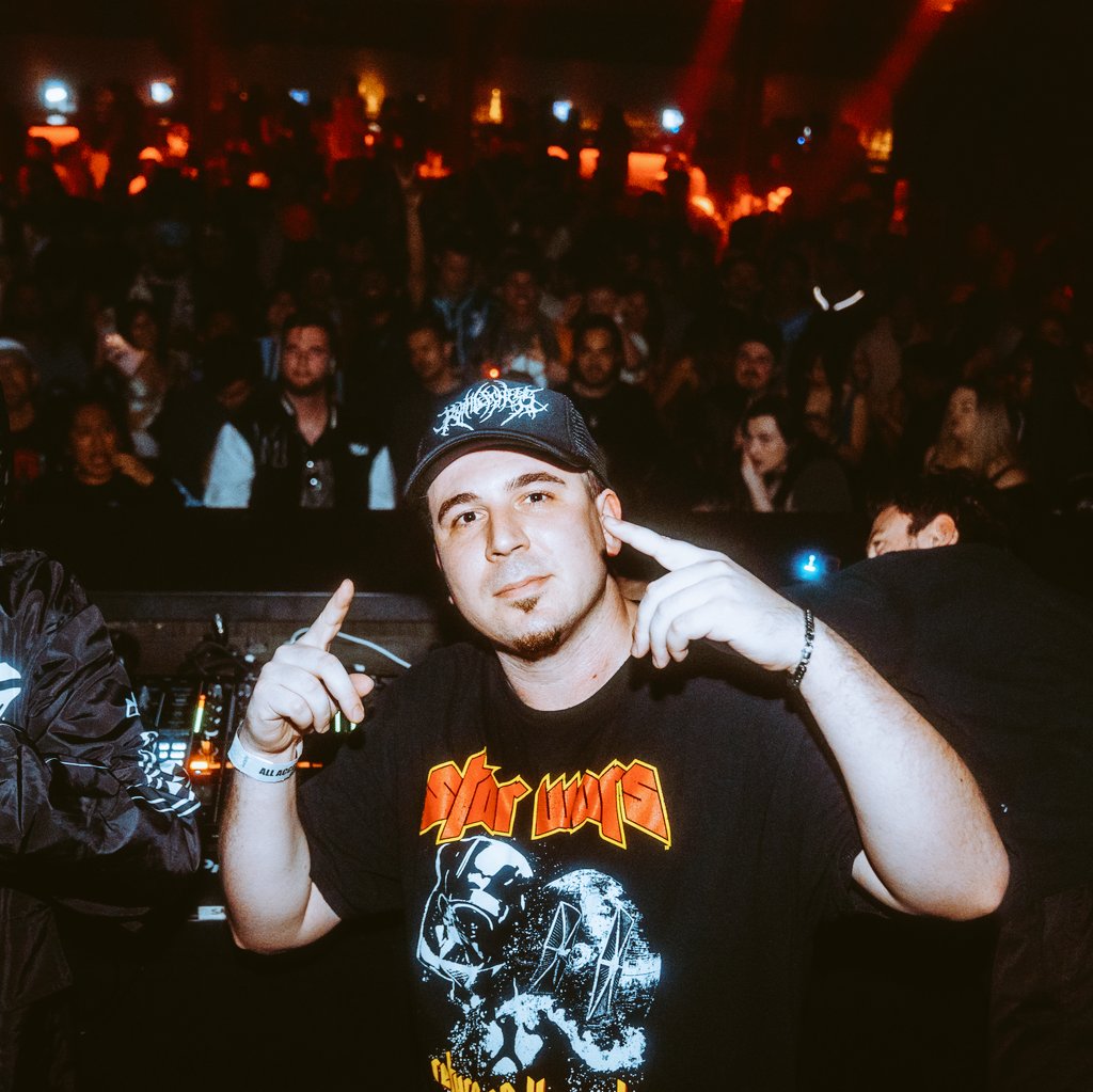 forgot to post this last insomniac lineup I was apart of, such an insane night. working on lining up the next one soon 

+ I have another huge show coming up here shortly &amp; will be dropping some new music tomorrow for y'all 🫶