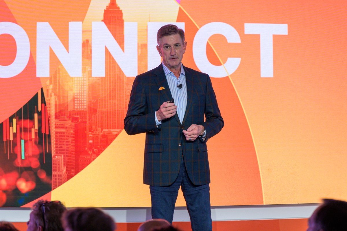 Cloudflare's tweet image. This has been a fully packed day at #CloudflareConnect NYC, and we’re thankful to all our customers and partners for joining us and making this day a success
