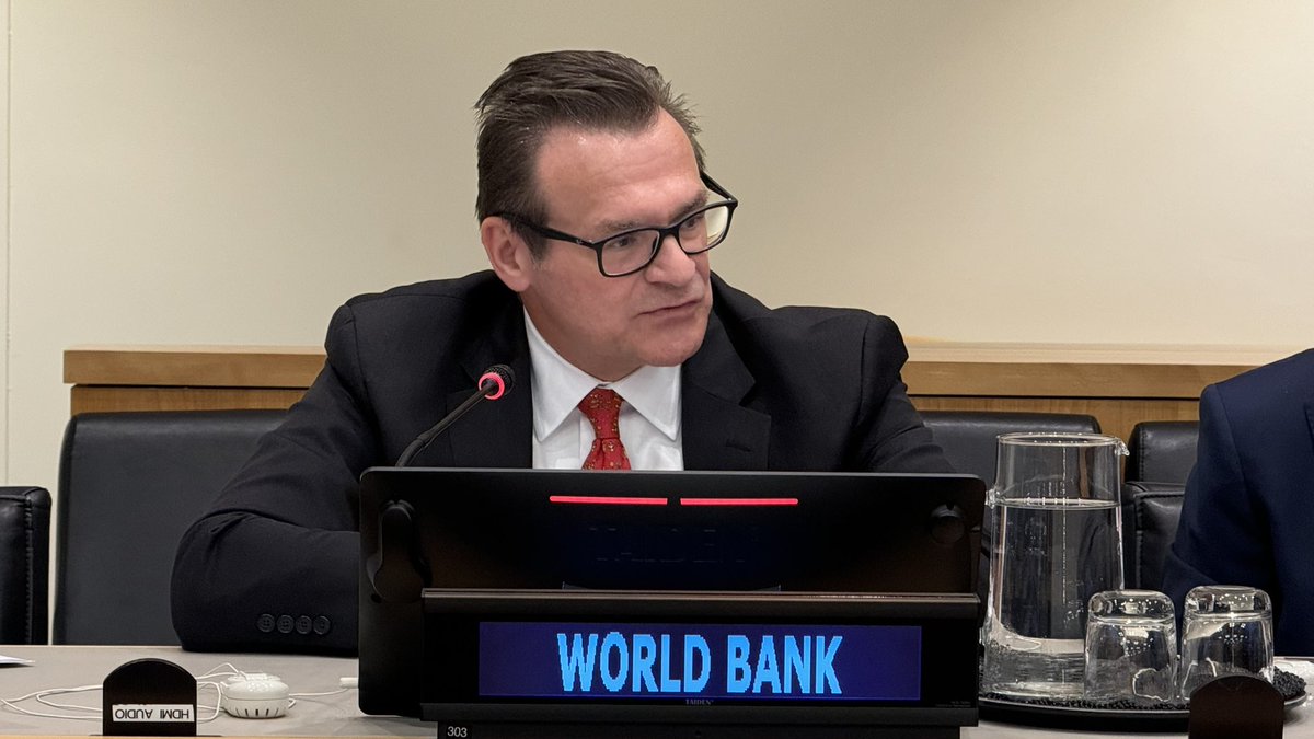 💬“Countries must use a strategic combination of adequate, efficient & equitable spending if they want to significantly enhance #education outcomes” - @hpatrinos @WorldBank during #ADS2024 🔴Live:tinyurl.com/4me36yx3 ℹ️ wrld.bg/F5Pi50RYoP6 #InvestInPeople #FundEducation