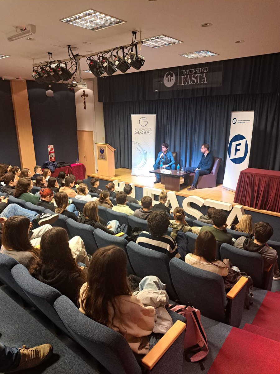 Federico Dominguez (@fededomin) on Twitter photo Muchas gracias a <a href="/fundacionglobal/">Fundación Global</a> <a href="/FNFargentina/">Friedrich Naumann Argentina</a> <a href="/UFASTA/">Universidad FASTA</a> <a href="/F_brizio/">Fabrizio Zotta</a> por invitarme a compartir visiones, ideas y opiniones sobre el contexto económico, político, social y global que estamos viviendo. Muchas gracias a <a href="/fundacionglobal/">Fundación Global</a> <a href="/FNFargentina/">Friedrich Naumann Argentina</a> <a href="/UFASTA/">Universidad FASTA</a> <a href="/F_brizio/">Fabrizio Zotta</a> por invitarme a compartir visiones, ideas y opiniones sobre el contexto económico, político, social y global que estamos viviendo.