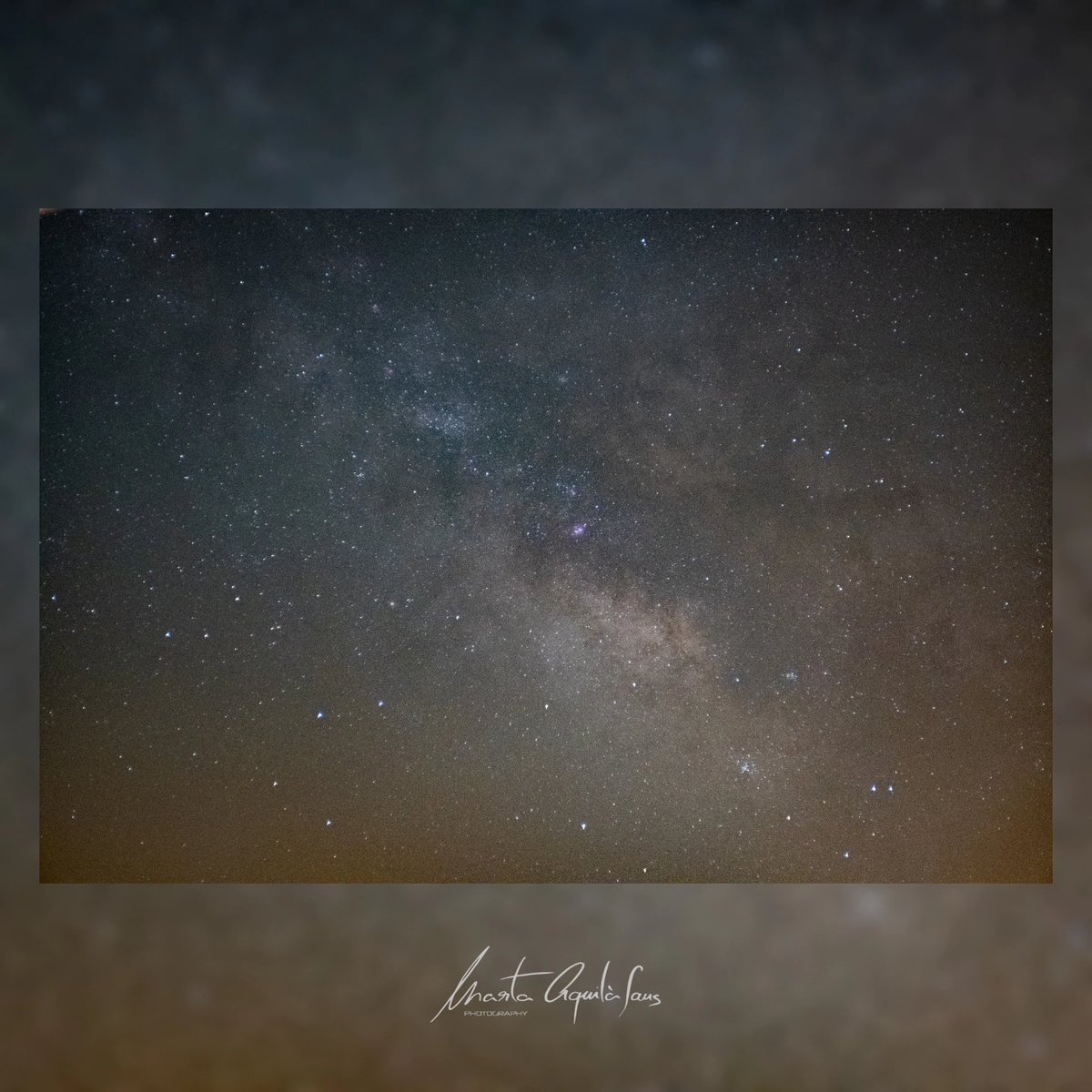 🌌 ahir a la nit estava una mica nervioseta i com sempre la fotografía és la millot sortida, vaig poder capturar una tenue i bonica Via Làctia. #milkyway #mallorca #fujifilmphotography @Fujistas @VanguardPhotoES #congelant_instants #cielosESA @esa_es @estelsiplanetes