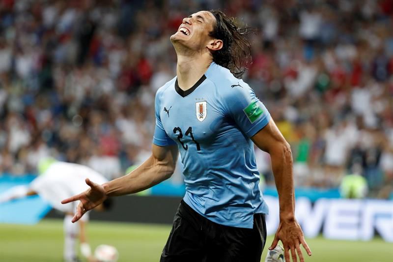 QuimicaFC2007's tweet photo. E alza le mani, arriba cavani 🥹 https://t.co/0MU3dcy0g3
