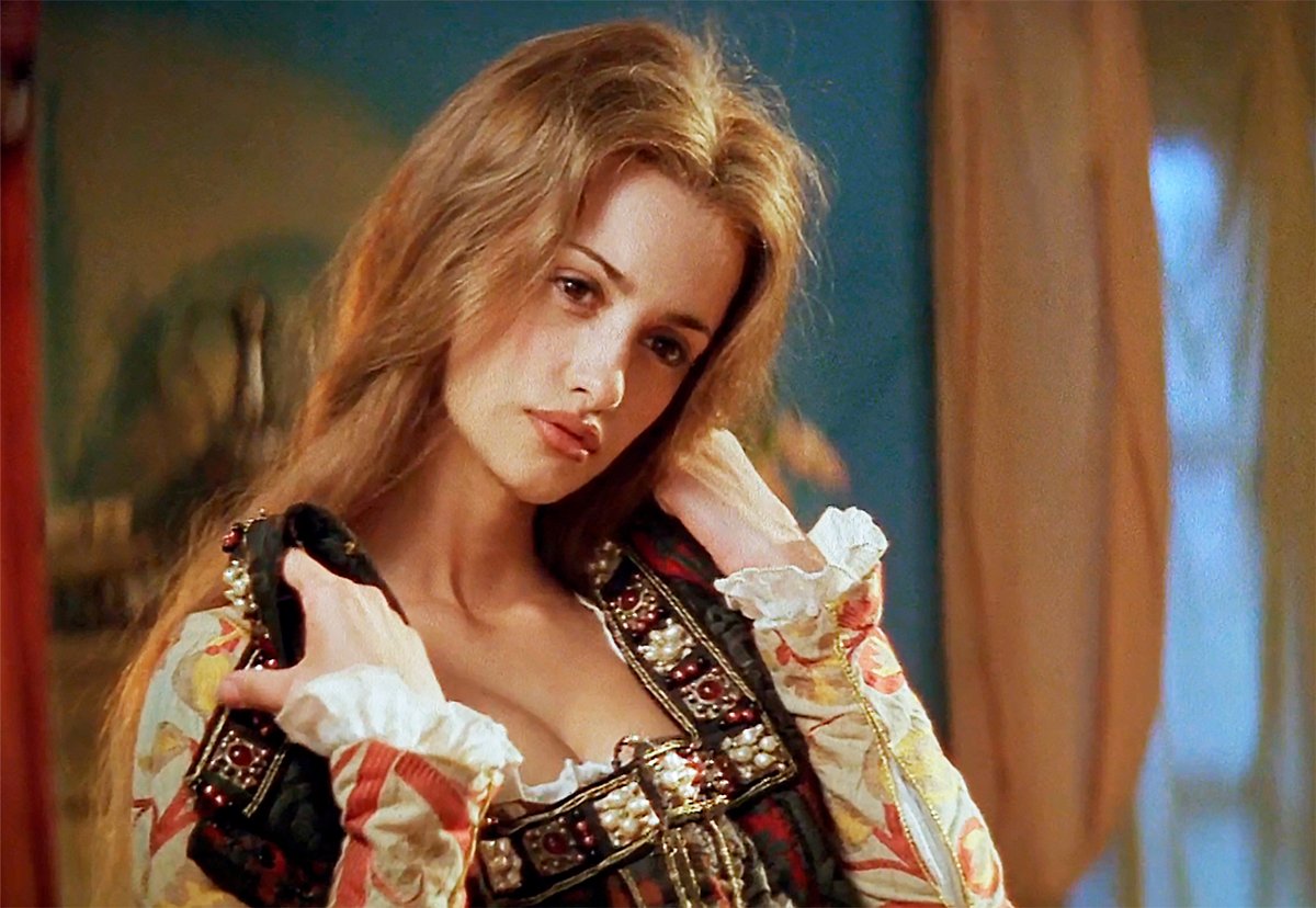 Mabellonghettl's tweet photo. Penélope Cruz in "La Celestina" 

dir. Gerardo Vera - 1996 https://t.co/vT55wk3IAV