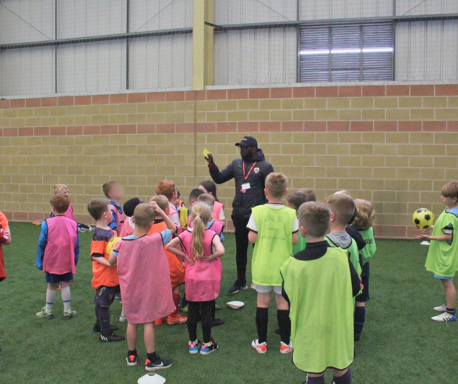 Day 4 of Soccer Camps Completed! ✅ One more day to go you can book your places here ⬇️ loom.ly/ru9YafY Don't forget Mini Kickers is taking place 10:30am - 11am 🤩 Book here ➡️ loom.ly/p8PAKw8 #SoccerCamps