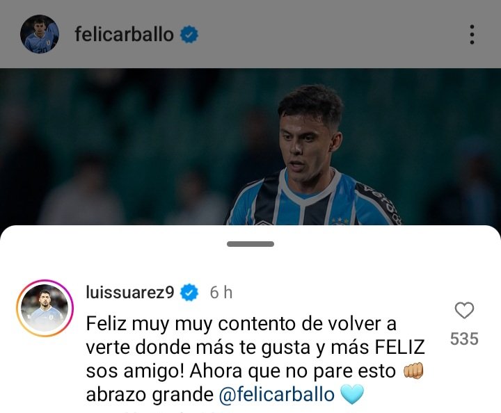 museu_gremio's tweet photo. Quem é esse uruguaio cavando vaga no Grêmio no Instagram do Carballo? https://t.co/0elBvrO7PW