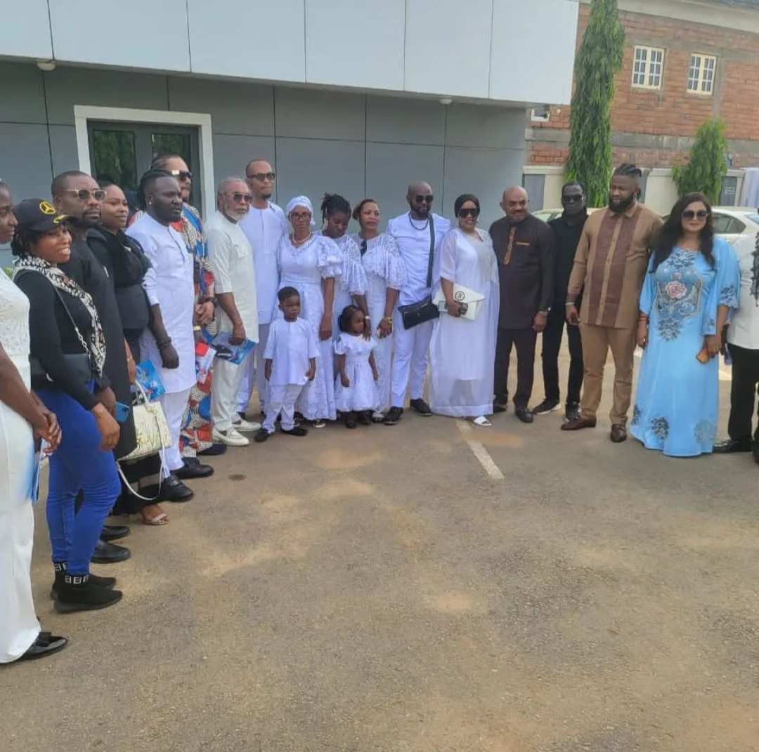 Actor Zulu Adigwe buried in Abuja (photos) lindaikejisblog.com/2024/5/actor-z…