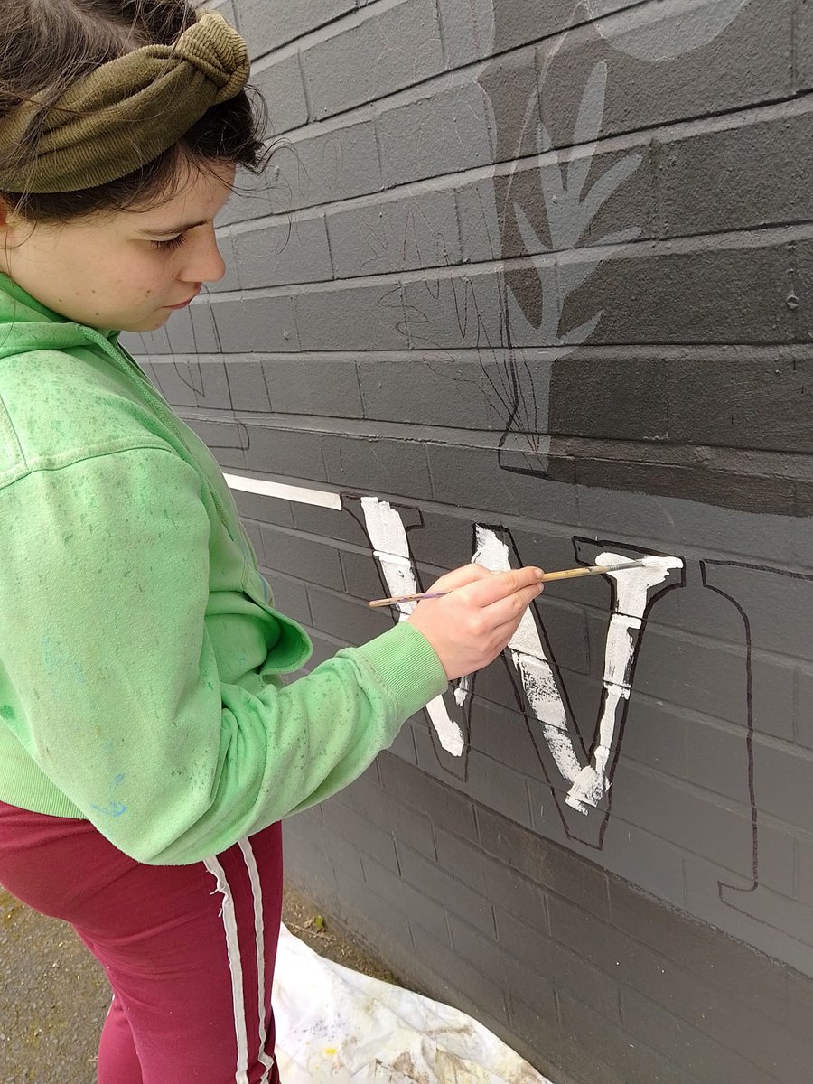 SueMerriman's tweet photo. Our wonderful young people have created another fabulous mural.
We are extremely proud of them!
You can see the design as you enter the top of the village on the Red Lion Pub, Brereton.
#mural #VYS #BreretonBigLocal #LocalTrust #remember #lestweforget
#scvys #Vysions https://t.co/e6XovSRH5u