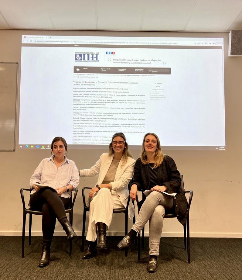 En <a href="/InstitutoIIH/">InstitutoIIH</a> presentando libro sobre corrupción