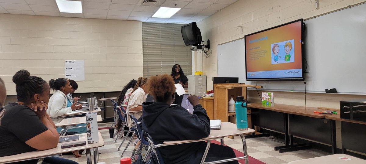 Ms.E Science tweet media