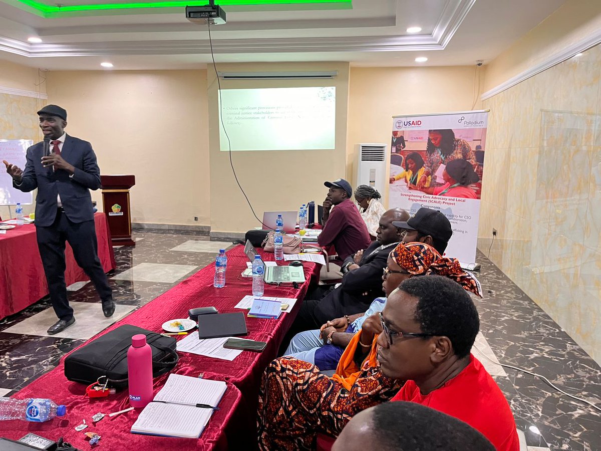 NigeriaScale's tweet photo. The landmark Administration of Criminal Justice (ACJ) Law aims to improve Nigeria's criminal justice system. We recently trained civil society organizations in Nigeria on the ACJA's key provisions and how to advocate for effective implementation
#NigeriaSCALE #ACJA https://t.co/fhUbCR6BIm
