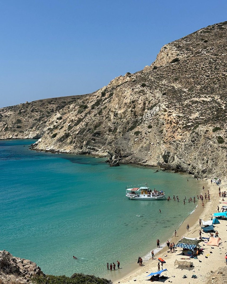 Cyclades_GR's tweet photo. Discover the magnificent natural landscape of 📍Donoussa island (Δονούσα) - @Cyclades_GR ❤️
1. Livadi Beach 
2. Fokospilia Cave (Seal Cave)
3. Kedros Beach

📸 by: https://t.co/FpwAWsN7aD

#Donoussa #Cyclades #Greece #VisitGreece @VisitGreecegr https://t.co/XyfCsrzrjO