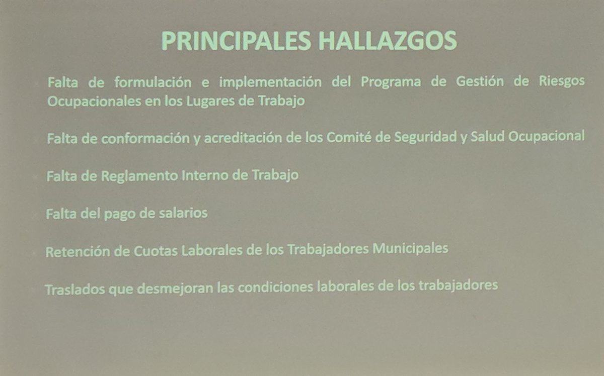 🟦#Nacionales | El ministro de @TrabajoSV, @RolandoCastroSv, destacó hallazgos preocupantes: ausencia de Programa de Gestión de Riesgos, incumplimiento en pago de salarios, retención indebida de cuotas laborales, entre otros.