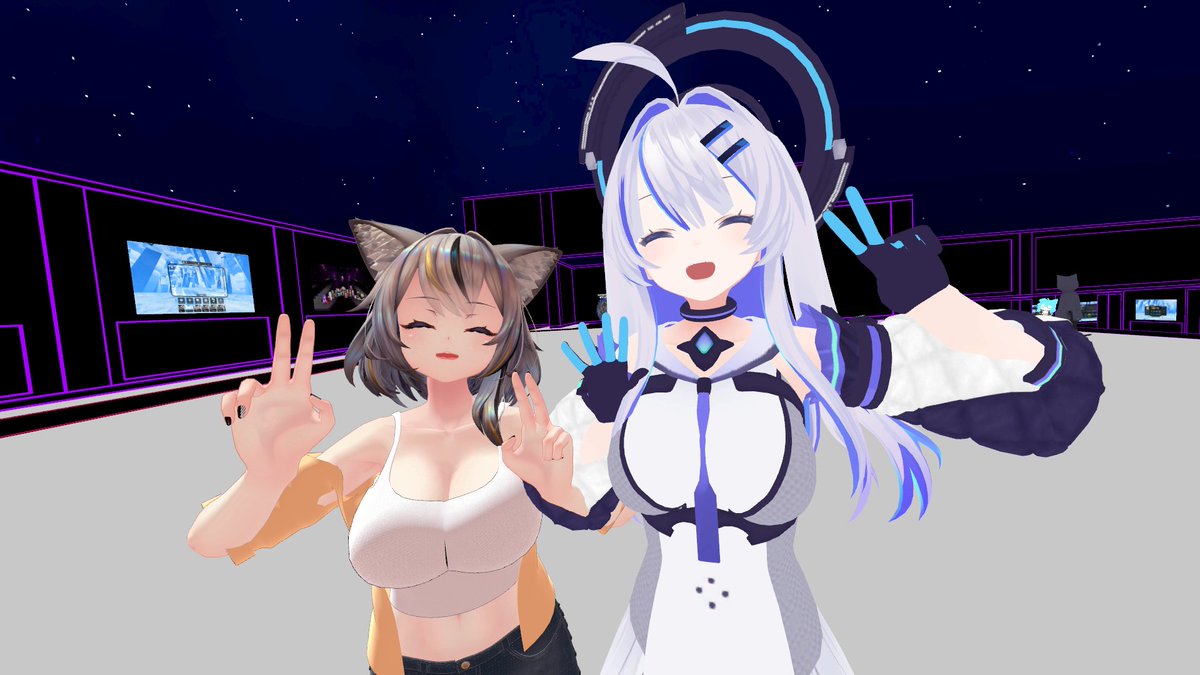 VRchatめっちゃ面白かった！
緊張したけど皆やさしいしかわいいし感動した
チュートリアル鯖でいろいろ教えてくれたkintsubaさんには感謝の気持ちでいっぱいです！ありがとう！
その後フレンドになってくれたRikkaさんshakeさんもありがとう！
幸せです

#VRChat始めました