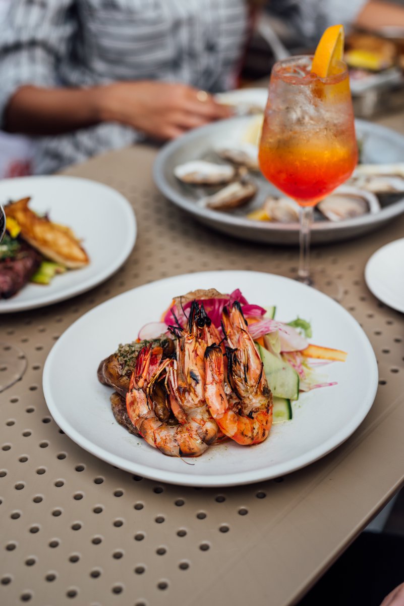 Trouvez du homard 🦞 des crevettes 🦐 des moules et tous les fruits de mer dont vous avez envie dans ces restaurants montréalais exceptionnels > bit.ly/4aHsZji 📷 @twofoodphotogs #Montreal @Monmontreal #mtlfood