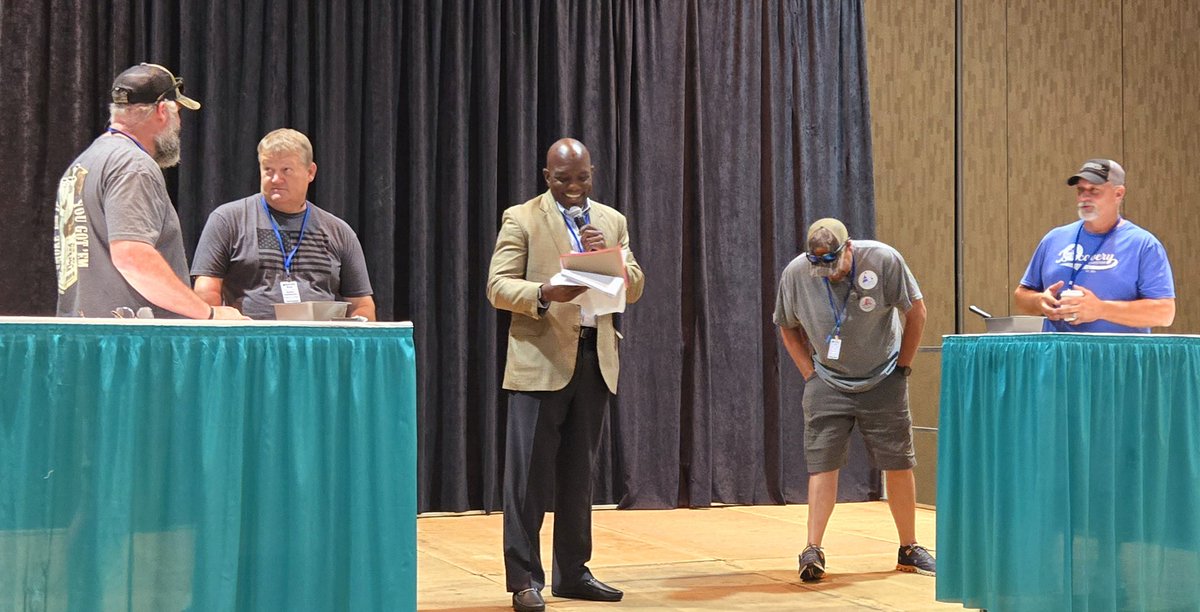 theWWTguy's tweet photo. Another great Mississippi Rural Water Association conference. Tom Birkeland  from LET joined Andy Lejune and me to discuss all things LEMNA. Plus they had a good Family Feud game to show off operators' knowledge. #RuralWater #Water #MsRWA #Mississippi #effluenttreatmentplant https://t.co/kpuPl0VGBs