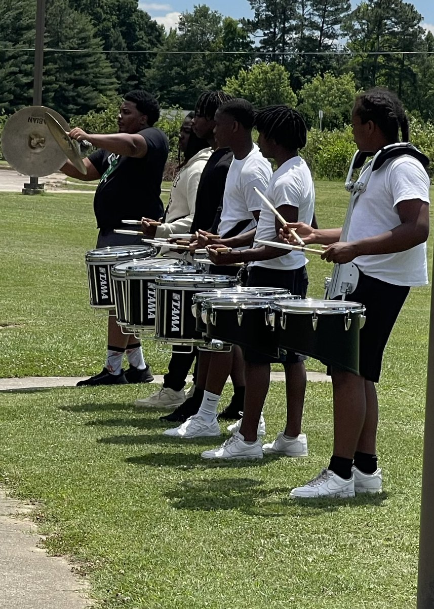The 2024 <a href="/AYCOCKSCHOOL/">Aycock Elem School</a> Pep Rally has started! A special shoutout to Vance County High School Drum-line for bringing the energy! 🥁 
<a href="/VCHSVipers/">Vance County Vipers 🐍</a>