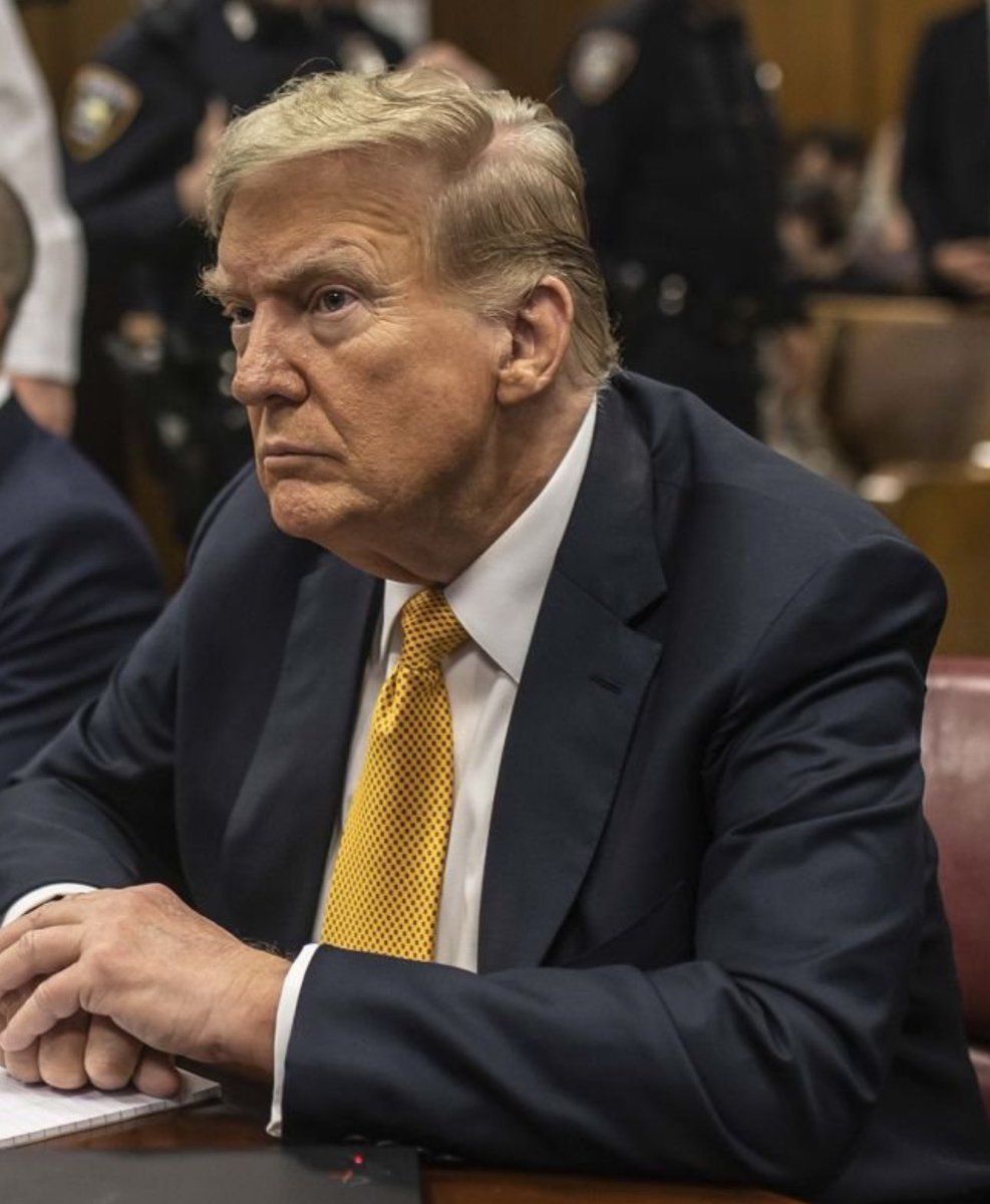 GuntherEagleman's tweet photo. Prayers for President Trump! https://t.co/JgWqriSkeU