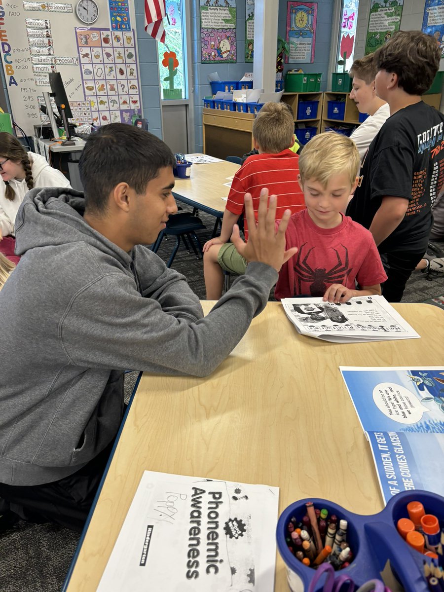 Lauren Rowe tweet media