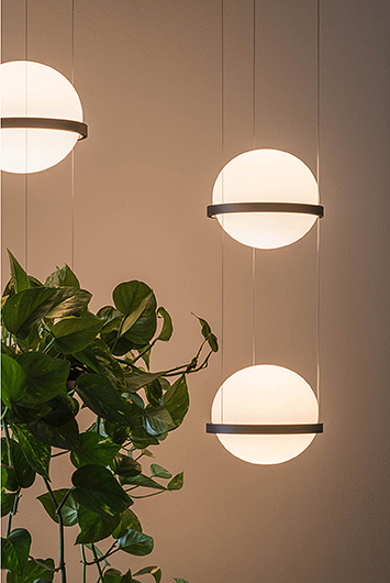 Wow_Lighting's tweet image. @VIBIA Palma wall/ceiling light, inspired by hanging gardens, blends flora with indoor lighting for well-being and calm.

Discover Palma: bit.ly/45391OR

#WowLighting #VibiaLight #BiophilicDesign #LightingDesign