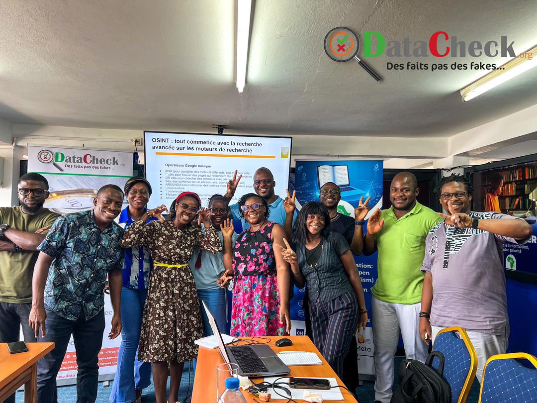 🌟 Retour sur 3 jours à #Douala avec <a href="/AdisiCameroun/">ADISI-Cameroun</a> ! 🌟

C’est avec un grand plaisir que j’ai formé 10 journalistes sur l’IA générative et son intégration dans leur workflow. 

Merci à <a href="/KAMTCHANG1/">Paul- Joel KAMTCHANG</a>  et son équipe pour l’accueil.

#IA #FactChecking #immersIA