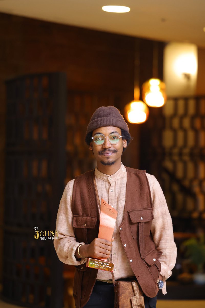wegdayit's tweet photo. ውድ የጥበብ ቤተሰቦች በለዛ የአመቱ ምርጥ አዲስ ድምፃዊ ዘርፍ በጥበብ አፍቃሪያን ዘንድ እና ሙያተኞች ዘንድ ተመርጠን ተሸልመናል። https://t.co/ZI7JG0QRZD