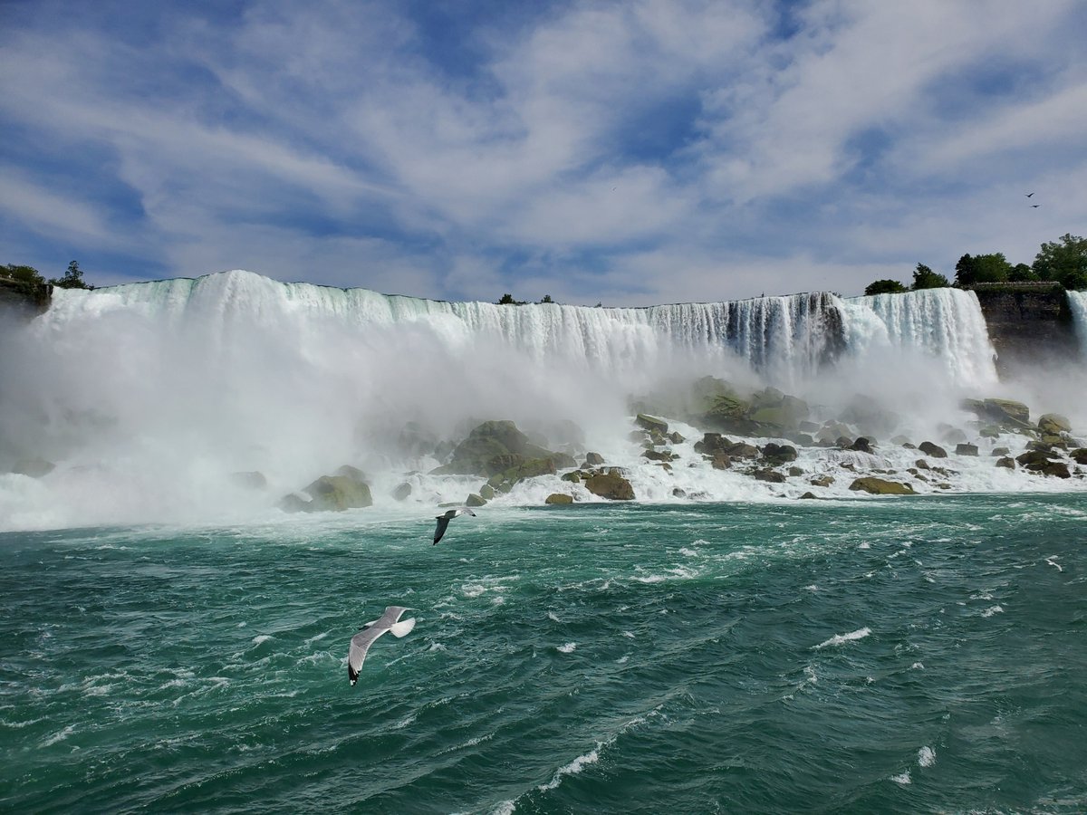 DeepwoodLake's tweet photo. What an awesome overnight trip with LCBDD #Recation visiting @NiagaraFallsUSA last week! We enjoyed the illuminated falls at night, the falls during the daytime via boat aboard the @MaidoftheMist, and lots of fun with friends! #EmpowerEngageEnrich https://t.co/3pq9QLnfFr