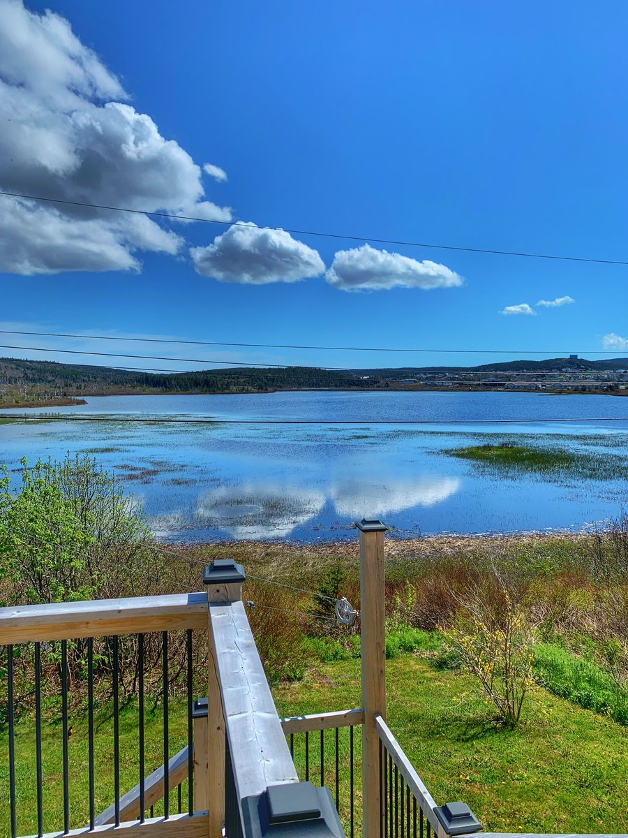 Beautiful views from our backyard this afternoon.
#NLwx #ShareYourWeather