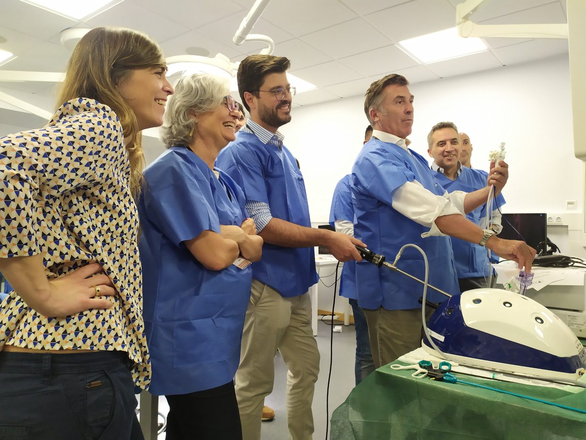 LATESTCourse's tweet photo. El taller de #LATESTCourse con varios modelos animales en @MedicinaUsal y la presencia de @AlbertoIsla1 ha sido un lujo. https://t.co/W7fdChOEFY