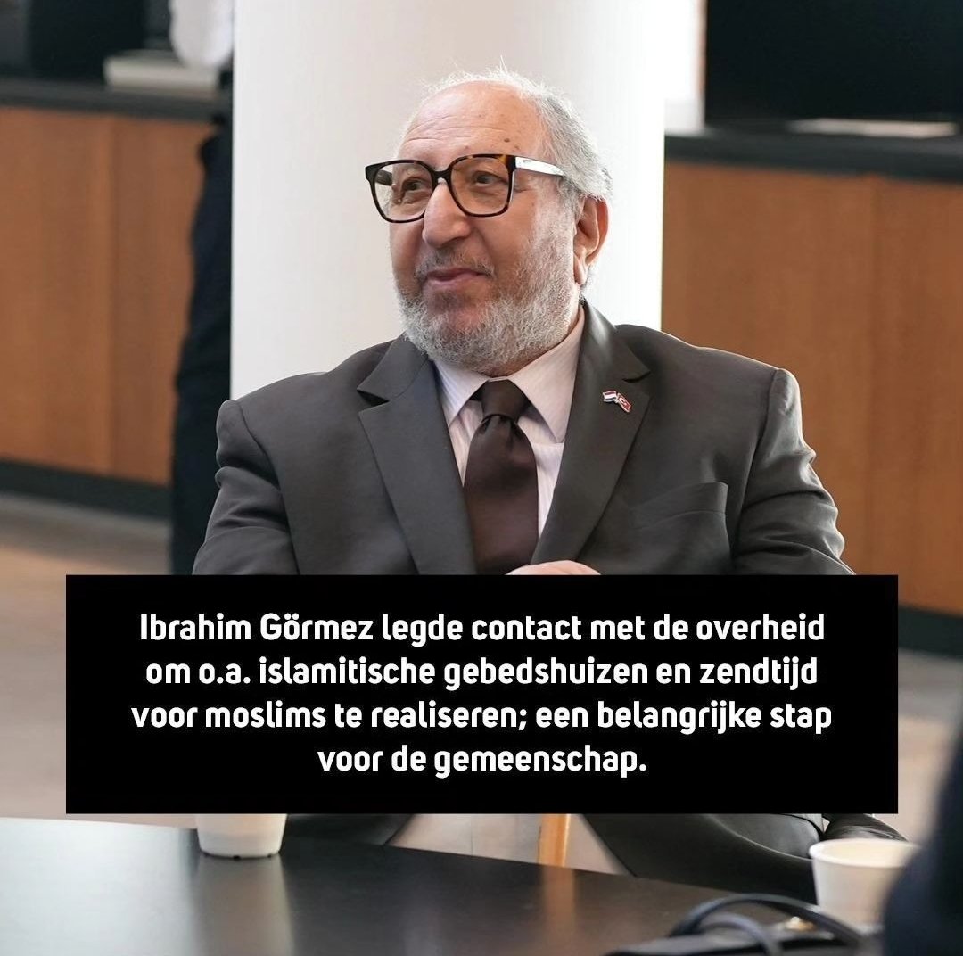 Gisteren heeft de gemeenteraad ons voorstel voor de erkenning van gastarbeiders in Amsterdam aangenomen! 🎉 Bedankt <a href="/YBentoumya/">Yasmine Bentoumya</a> en <a href="/A_Bouhassani/">Anissa Bouhassani</a> voor de prettige samenwerking! Belangrijke stap om de bijdragen van de eerste generatie gastarbeiders te erkennen.