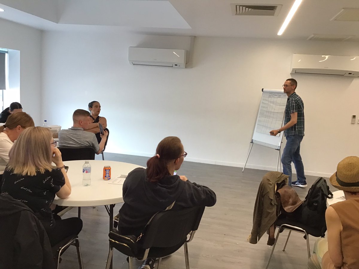 NLFamilyLearn's tweet photo. In the NCT Centre, Newmains the @NLFamilyLearn & @NLCAdultLearn Sum It Up Slow Cookery Group the learners prepared spaghetti bolognese and used shopping apps to price compare cost of ingredients #Numercy #Budgeting @InglisLesley236 @Fergusliz @nlcpeople https://t.co/mTLeO85IMl