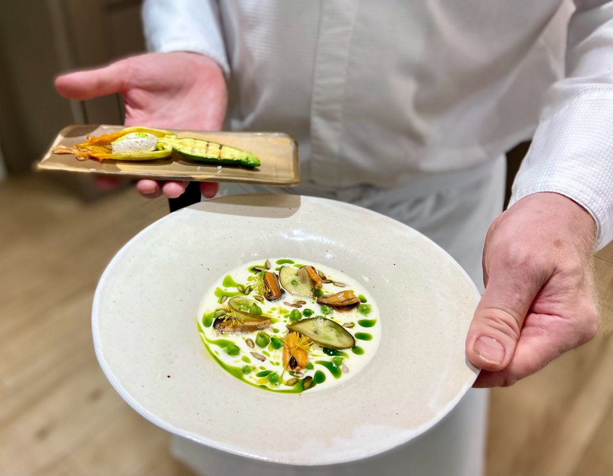 Bernd H. Knöller tweet media