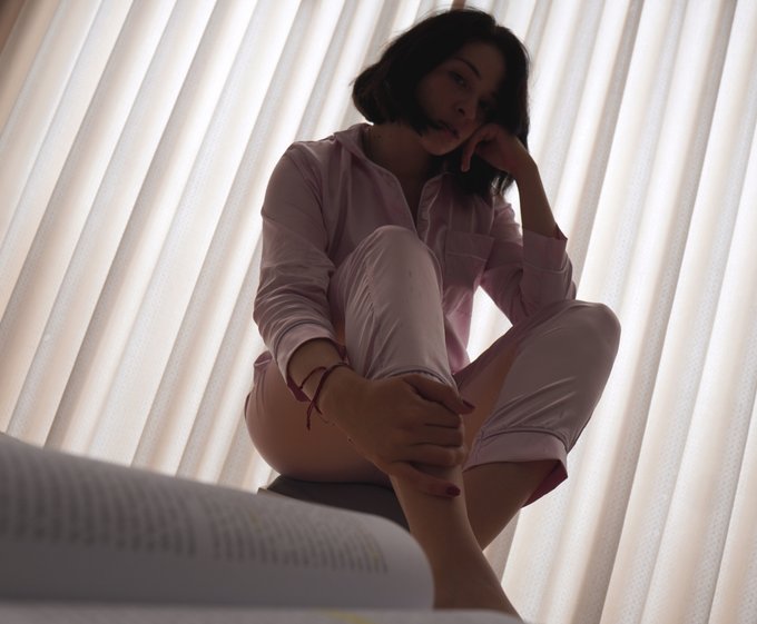 A pause to take off the garment(if u want to see complete i will wait u on https://t.co/nZw3Te70kO #Anah<a href="/tag/love"class="tags"><span>#love</span></a><a href="/tag/booty"class="tags"><span>#booty</span></a><a href="/tag/girl"class="tags"><span>#girl</span></a><a href="/tag/sexy"class="tags"><span>#sexy</span></a><a href="/tag/rt"class="tags"><span>#rt</span></a><a href="/tag/content"class="tags"><span>#content</span></a><a href="/tag/fansly"class="tags"><span>#fansly</span></a>