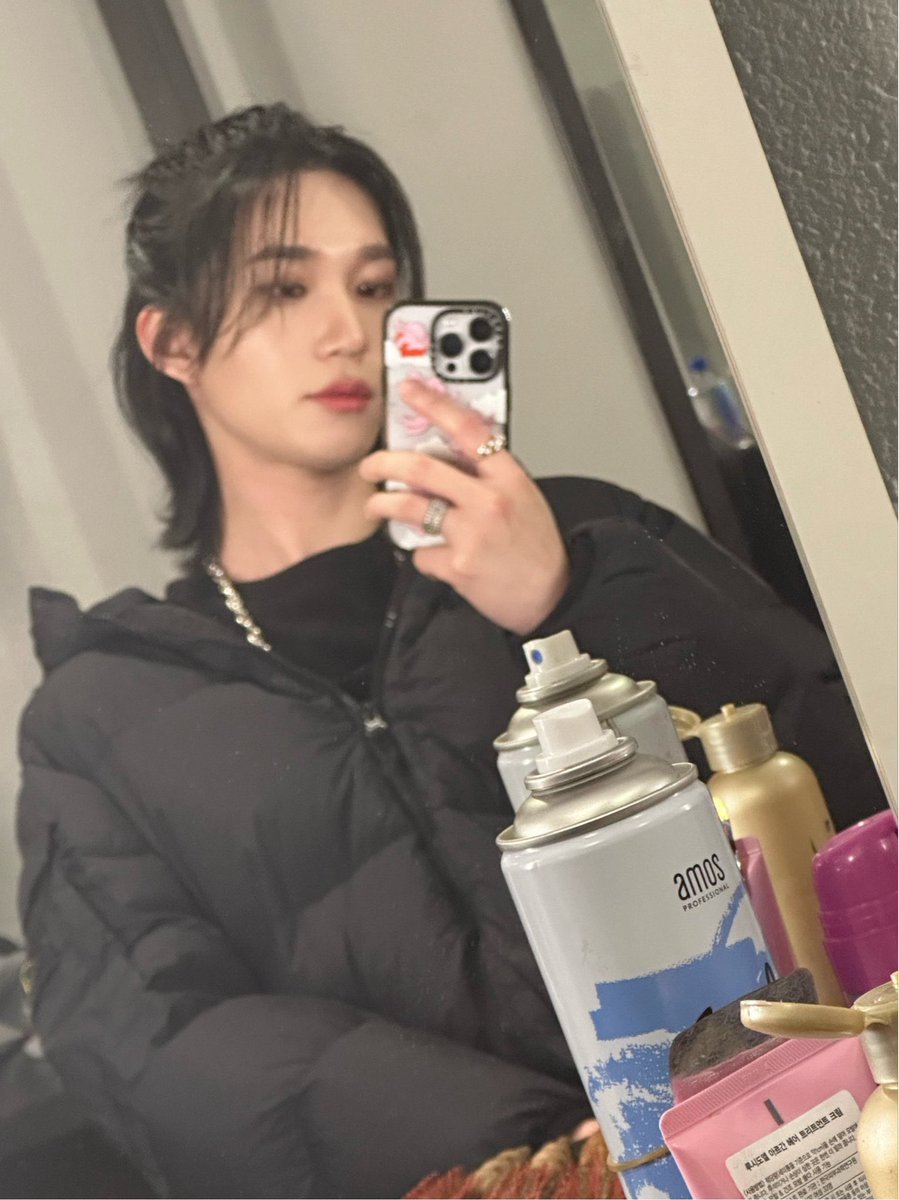 fallenorbits's tweet image. no rest for pretty girls…  🌀