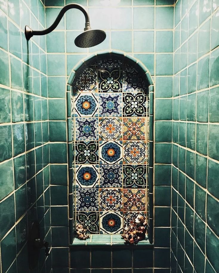 One of my favorite things about Mediterranean style houses is the tiling