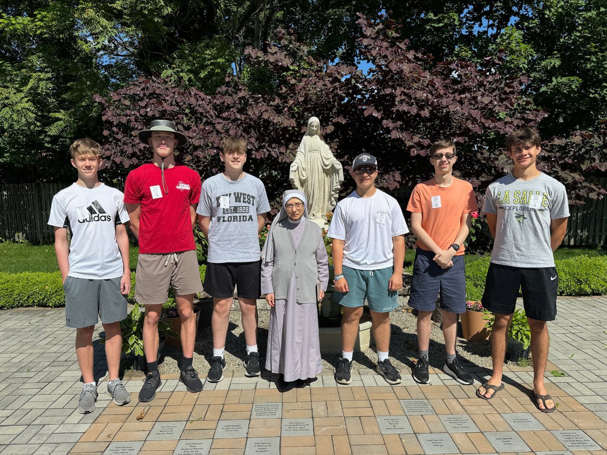 LSCHS_Mission's tweet photo. Busy final day of service for Serve AC, Week #1!
#LSCHSSummerofService https://t.co/QLzfT1CEpx