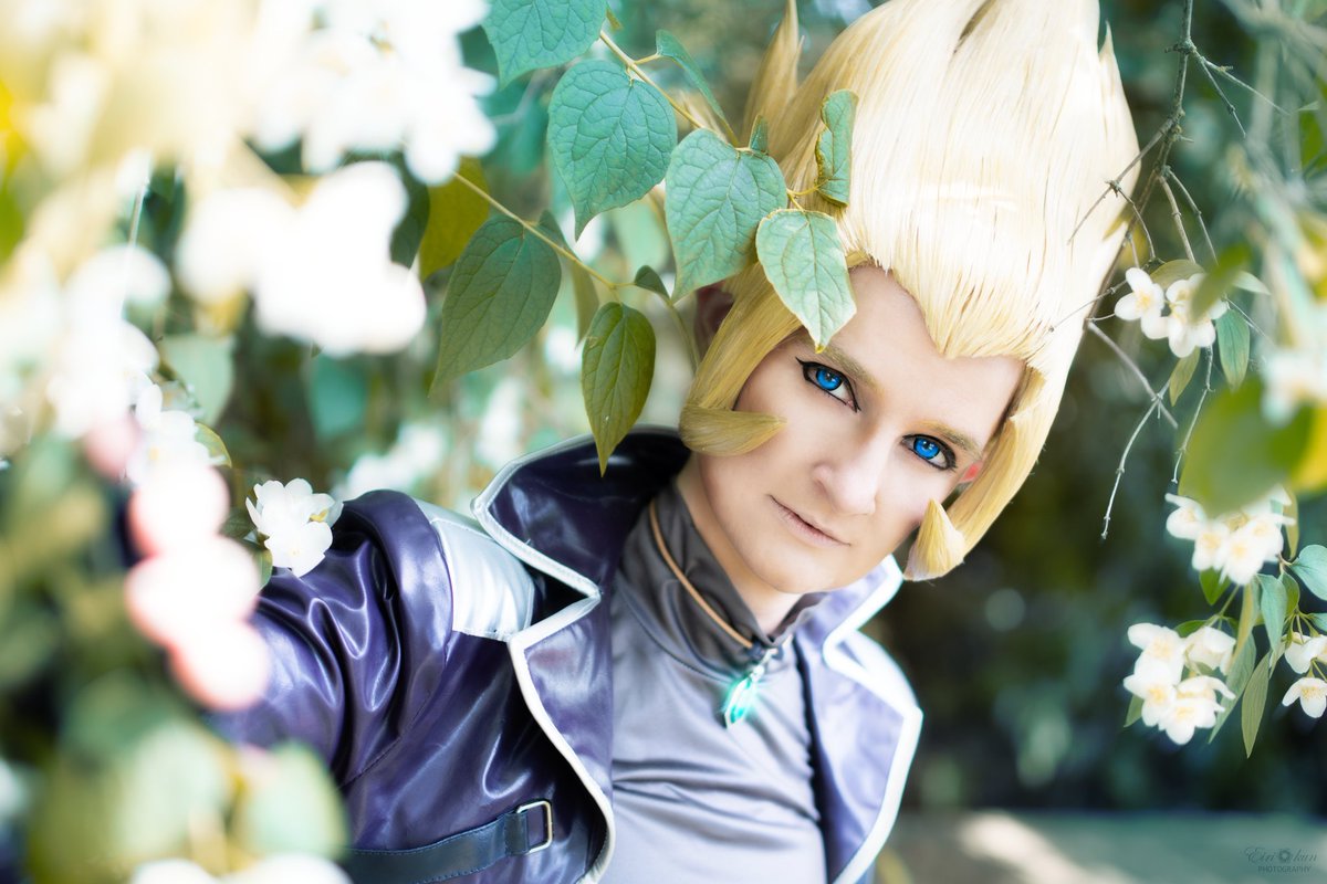 Wheelerin_94's tweet photo. "Find your inner light..." 🌅

📸 &amp;🖌: @eirikun88 😊

#yugioh #遊戯王 #duelmonsters  #yugiohduelmonsters #Raphael #rafael #ラフェール #orichalcos #cosplay #yugiohcosplay #duelmonsterscosplay #yugiohduelmonsterscosplay #raphaelcosplay #rafaelcosplay https://t.co/BWjBOIEQLD