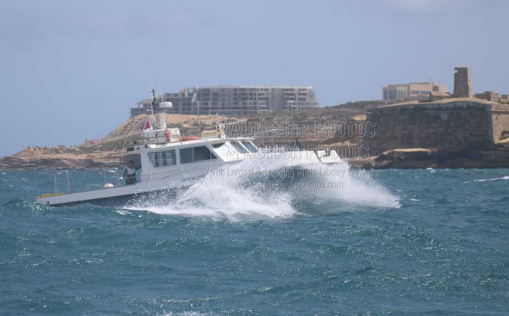 #MiggianiOffshore #workboat #WILFRED #approaching #grandharbourmalta - 27.04.2024 - maltashipphotos.com - NO PHOTOS can be used or manipulated without our permission