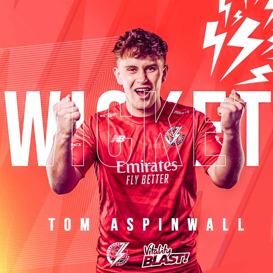 FIRST BALL IN T20 CRICKET = WICKET. ✅ @TomAspinwall1 strikes with his first ball in professional T20 cricket as he gets Clark who chips straight to Green! 17-3 (4.1) Watch LIVE on #LancsTV! 💻➡️ bit.ly/LANvsDUR ⚡️ #LightningStrikes