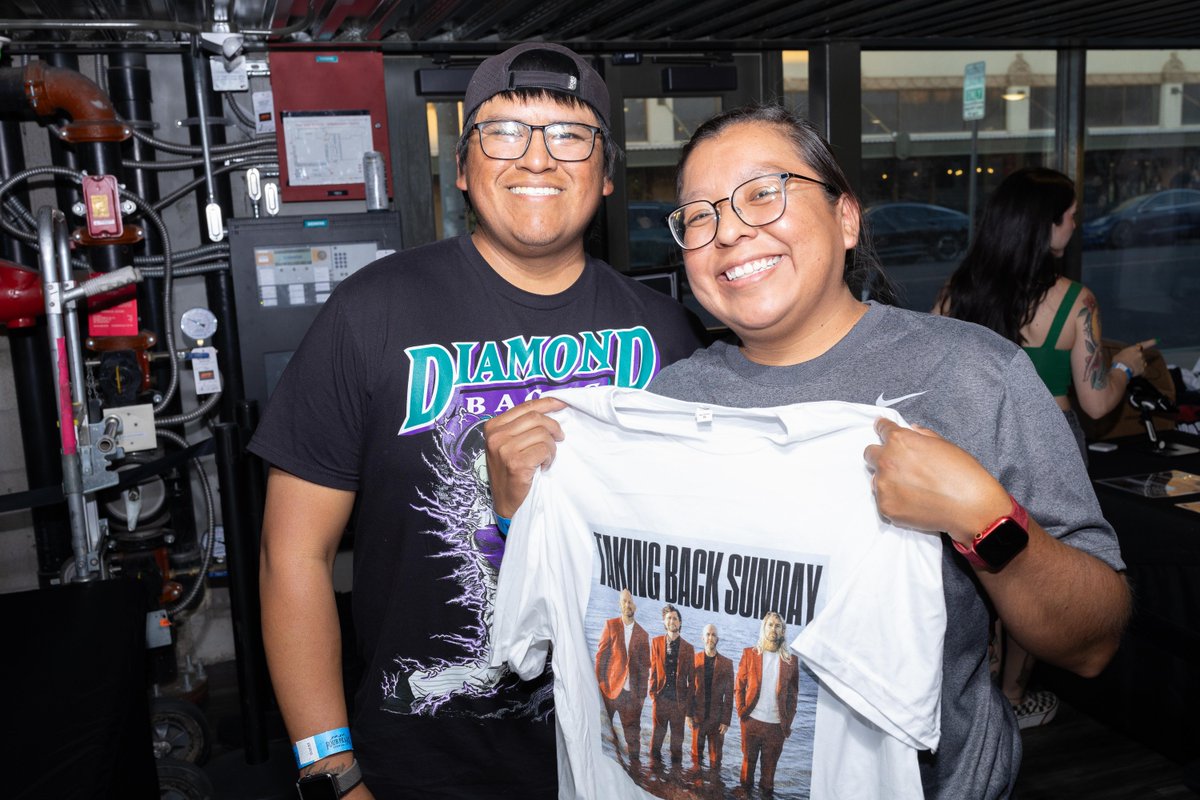 We had a blast at the S'old Out Taking Back Sunday (@TBSOfficial) show last night! 🖤 Thank you, @CitizenMi for getting us hyped! Always a great time with you, Phoenix. 📸 josueorozcophoto on IG *full album on Facebook