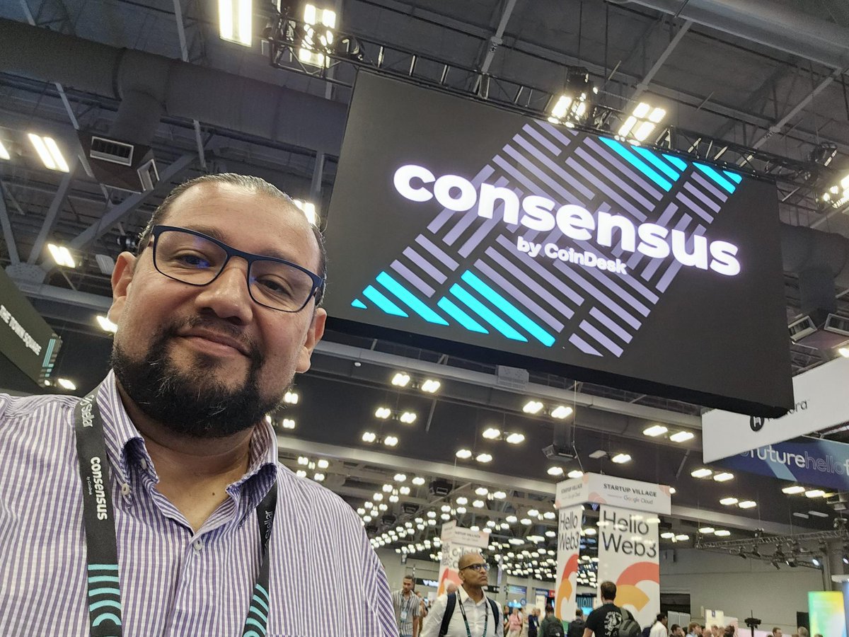 ociventures's tweet photo. @consensus2024 - amazing conference!

The @ociventures On-Chain Index Co-Founders are definitely feeling the energy & loving the atmosphere here at Day 2.  It's definitely the world's best conference bringing together influencers in crypto, blockchain, Web3 community!  Hello Mr. President of @CoinDesk  Foster Wright!

#Consensus2024