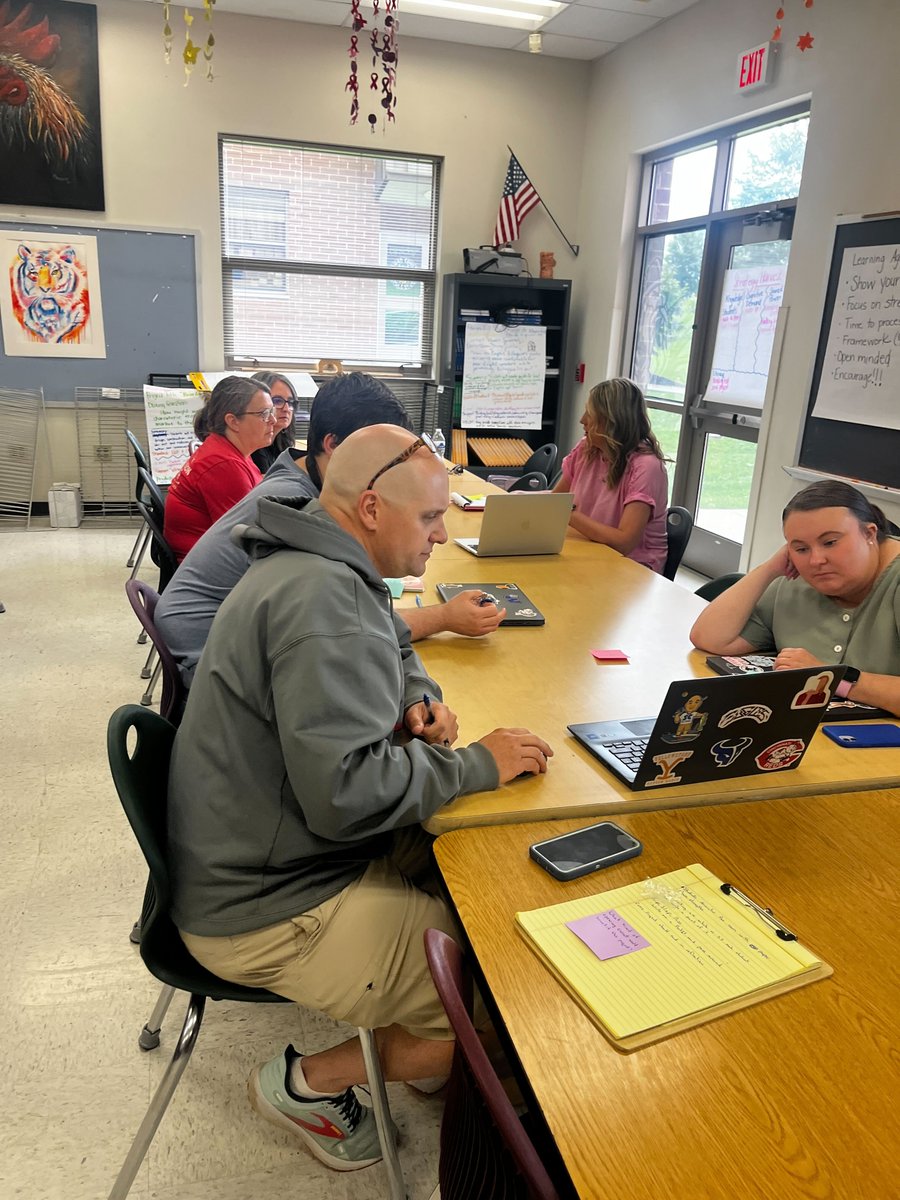 PBLWorksKY's tweet photo. It's the final day of our #PBL101 Summer Regional Conference in Rowan County! 

We're thrilled that these Kentucky educators joined us to begin or continue their journey toward advancing deeper learning through PBL!

#PBLWorks #PBLWorksKY #PBLisHappening #KYdoesPBL @RowanSchools https://t.co/4RyGQ0EDur