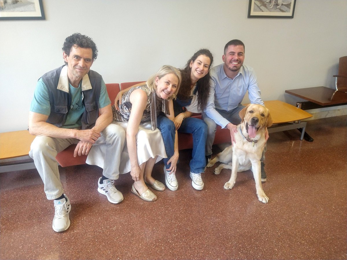 <a href="/PedroEsquivaGS/">Pedro Esquiva GS</a> <a href="/ONCE_oficial/">ONCE</a> <a href="/Fundacion_ONCE/">Fundación ONCE</a>  Lo adoptamos con dos meses, lo educamos, lo queremos con locura y hoy le he dicho que es importante. UFO ha entrado en la vida de Pedro y es feliz… no se ha ido. Hoy somos una familia de más miembros