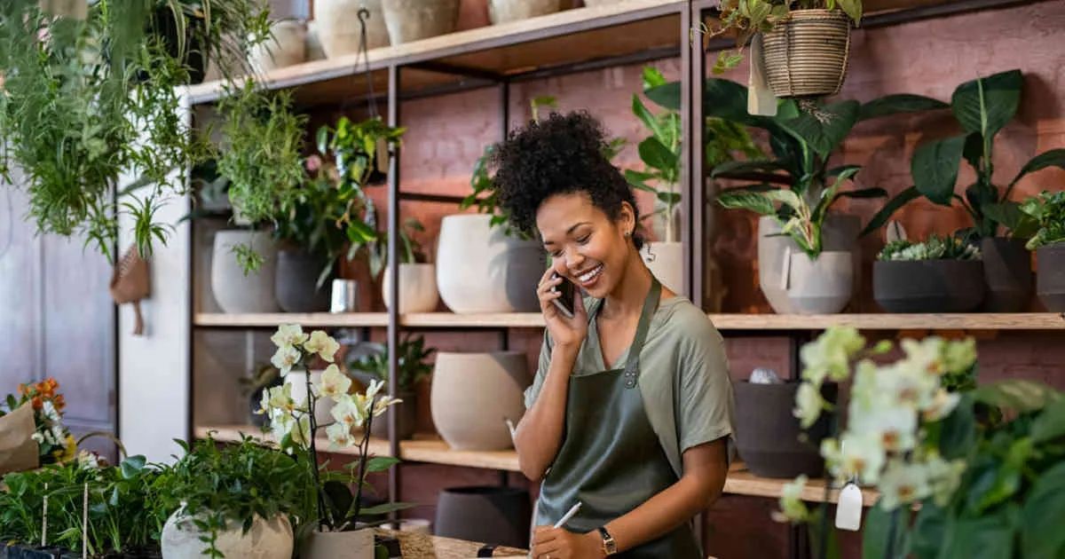 Ready to upgrade your business communications? Compare these 10 phone system options for your #smallbusiness: buff.ly/4bjZEwB #technologysolutions
