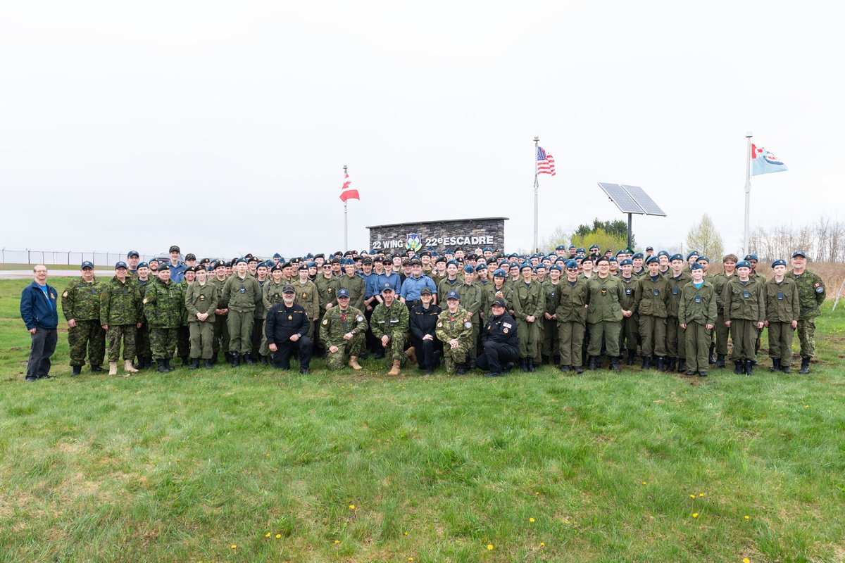 RCAF_ARC's tweet photo. On May 11, 2024, 22 Wing North Bay hosted the first 22 Wing Cadet Day. Approximately 100 Sea, Army, and Air Cadets from ten different cadet units across Northern Ontario were inspired to learn more about the Royal Canadian Air Force, especially during its centenary year. #RCAF100 https://t.co/NWbCXQq92Z