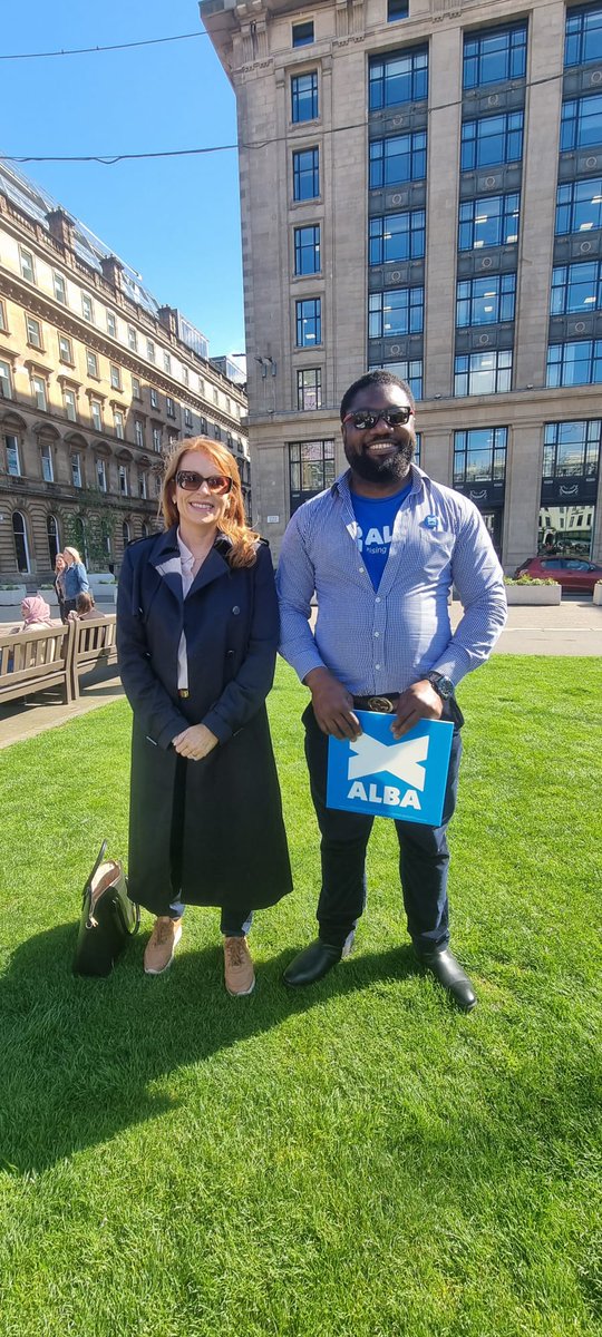 AlbaGlasgowSW's tweet photo. Yesterday at George Square with @ashreganalba as she electrified the crowd with her powerful speech.
Vote for Alba Party - The Party that cares about Scotland’s independence as much as you do! 🗳️
#VoteAlba
#VoteTonyOsy
#Voteforindependence
#Empowerchange https://t.co/S1Q0mGpwzq